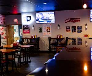 Multiple tvs to watch the game at Swagger